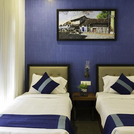 Hotel Neighbourhood, Cochin Kochi Exterior photo