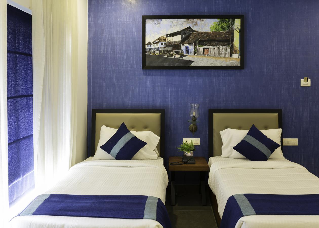 Hotel Neighbourhood, Cochin Kochi Exterior photo
